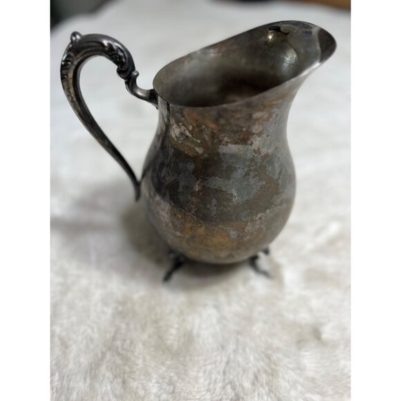 FB Rogers Silver Plated Footed beverage Creamer Pitcher - Picture 5 of 10